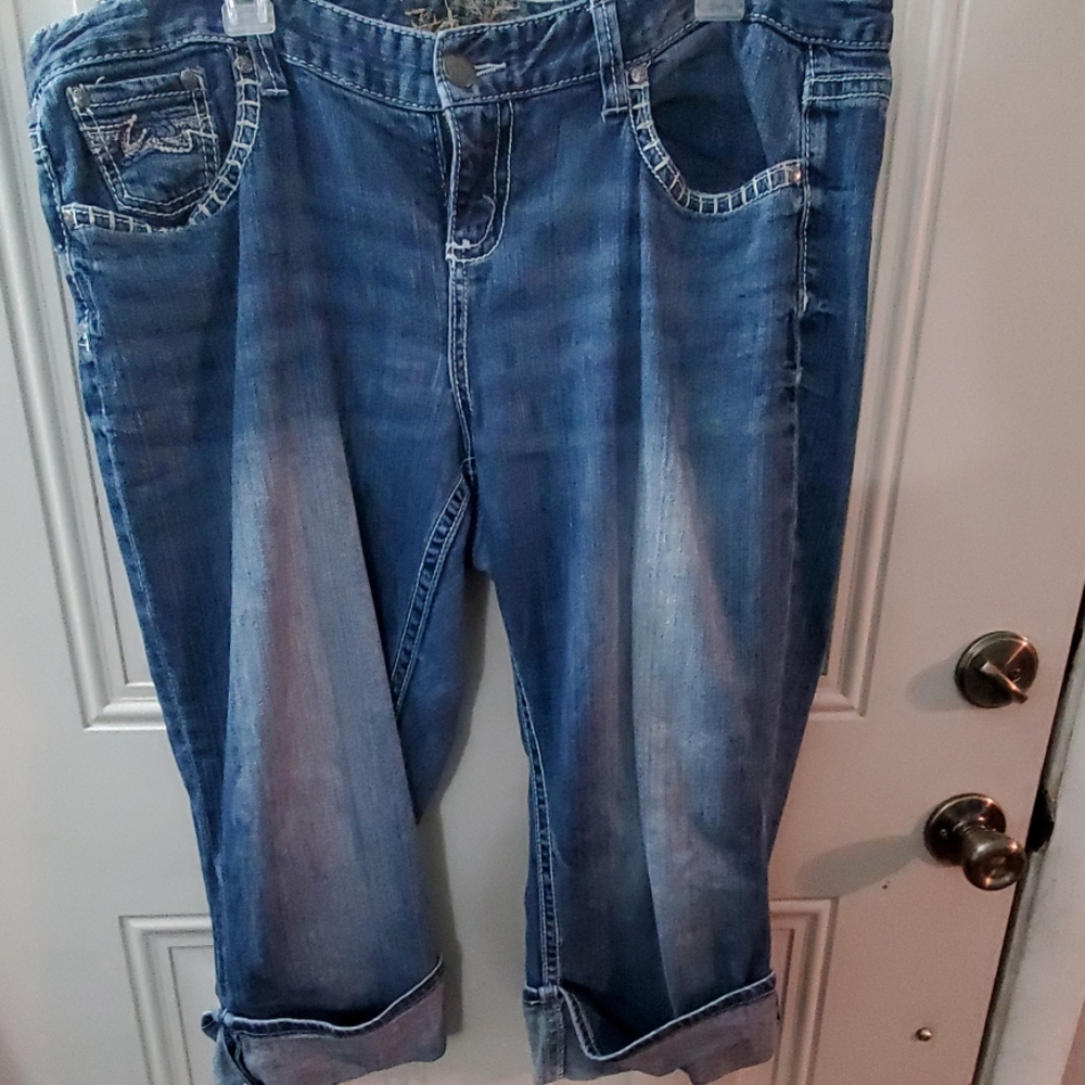 Capris